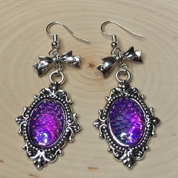 Mermaid Scales Earrings - Picture 4 of 9
